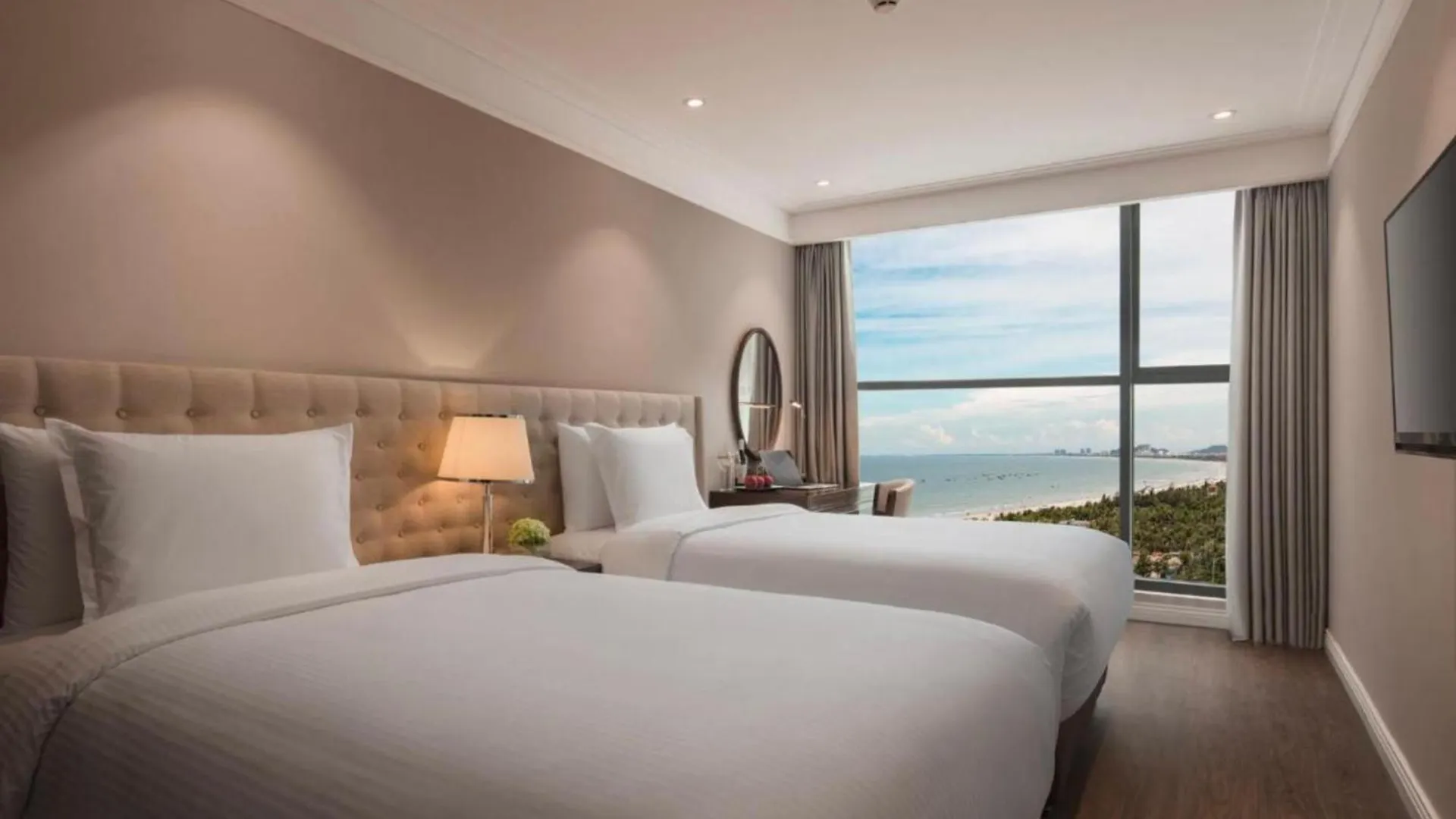 Luxury Suite - Gym - Pool - Relax Da Nang Apartment