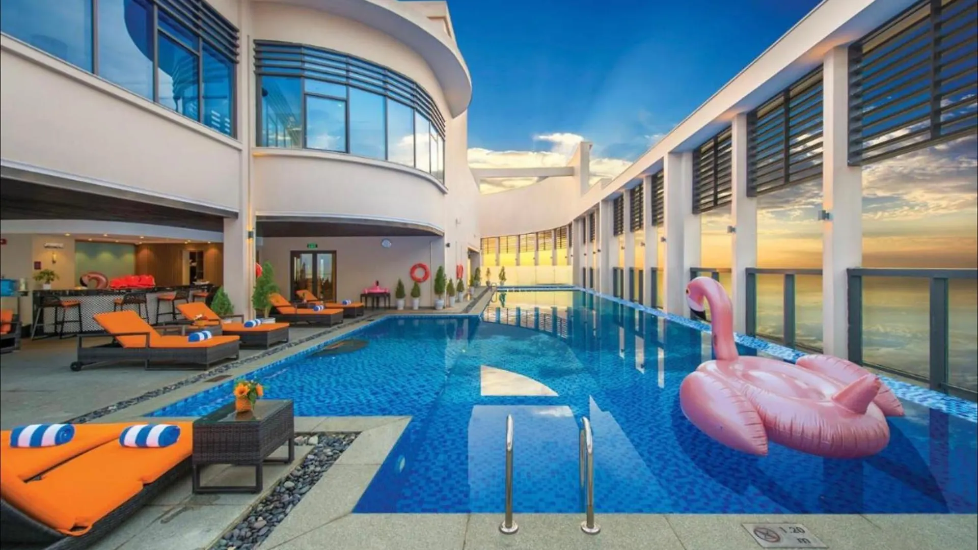 Luxury Suite - Gym - Pool - Relax Da Nang 0*,  Vietnam